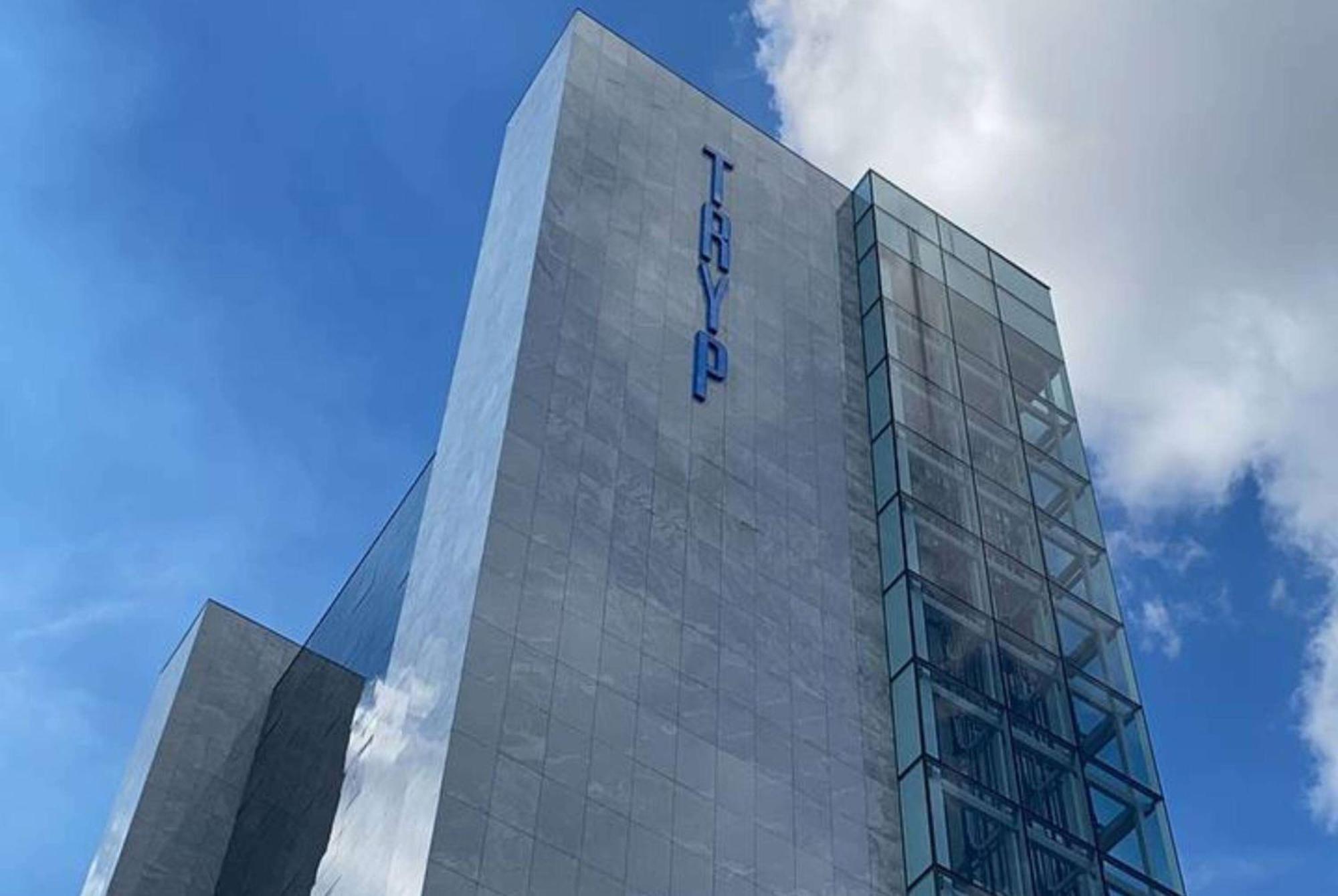 ホテル Tryp By Wyndham Brasilia Nacoes エクステリア 写真