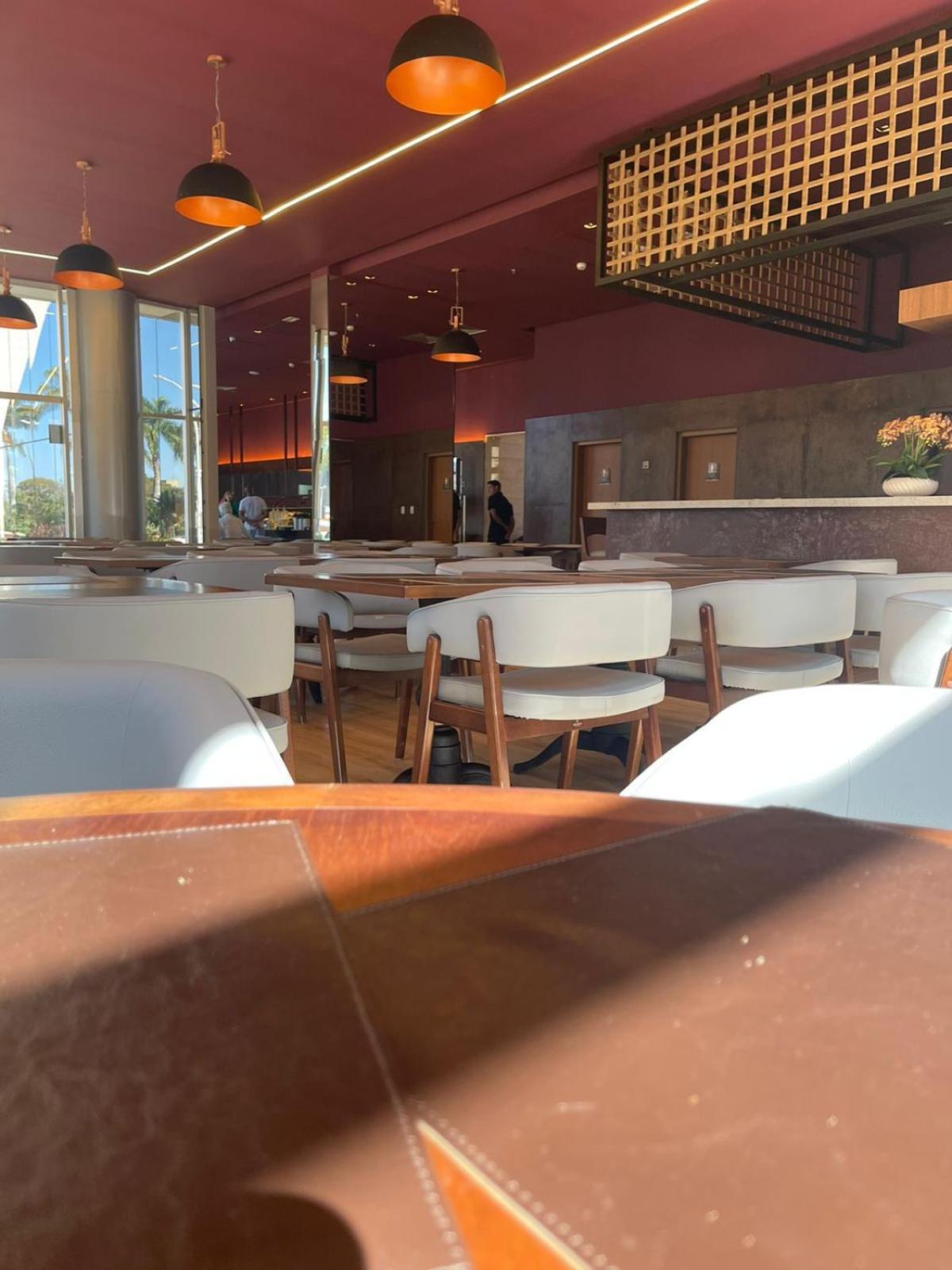 ホテル Tryp By Wyndham Brasilia Nacoes エクステリア 写真