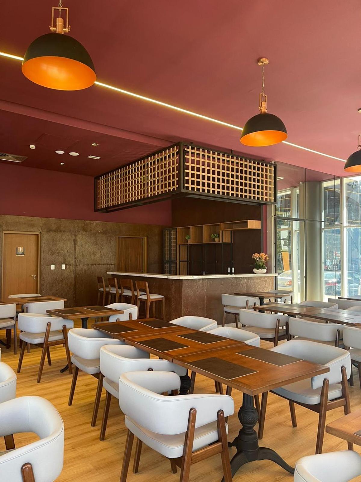 ホテル Tryp By Wyndham Brasilia Nacoes エクステリア 写真