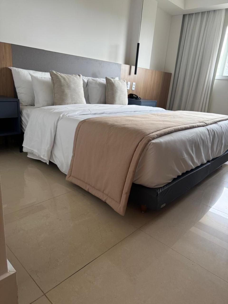 ホテル Tryp By Wyndham Brasilia Nacoes エクステリア 写真