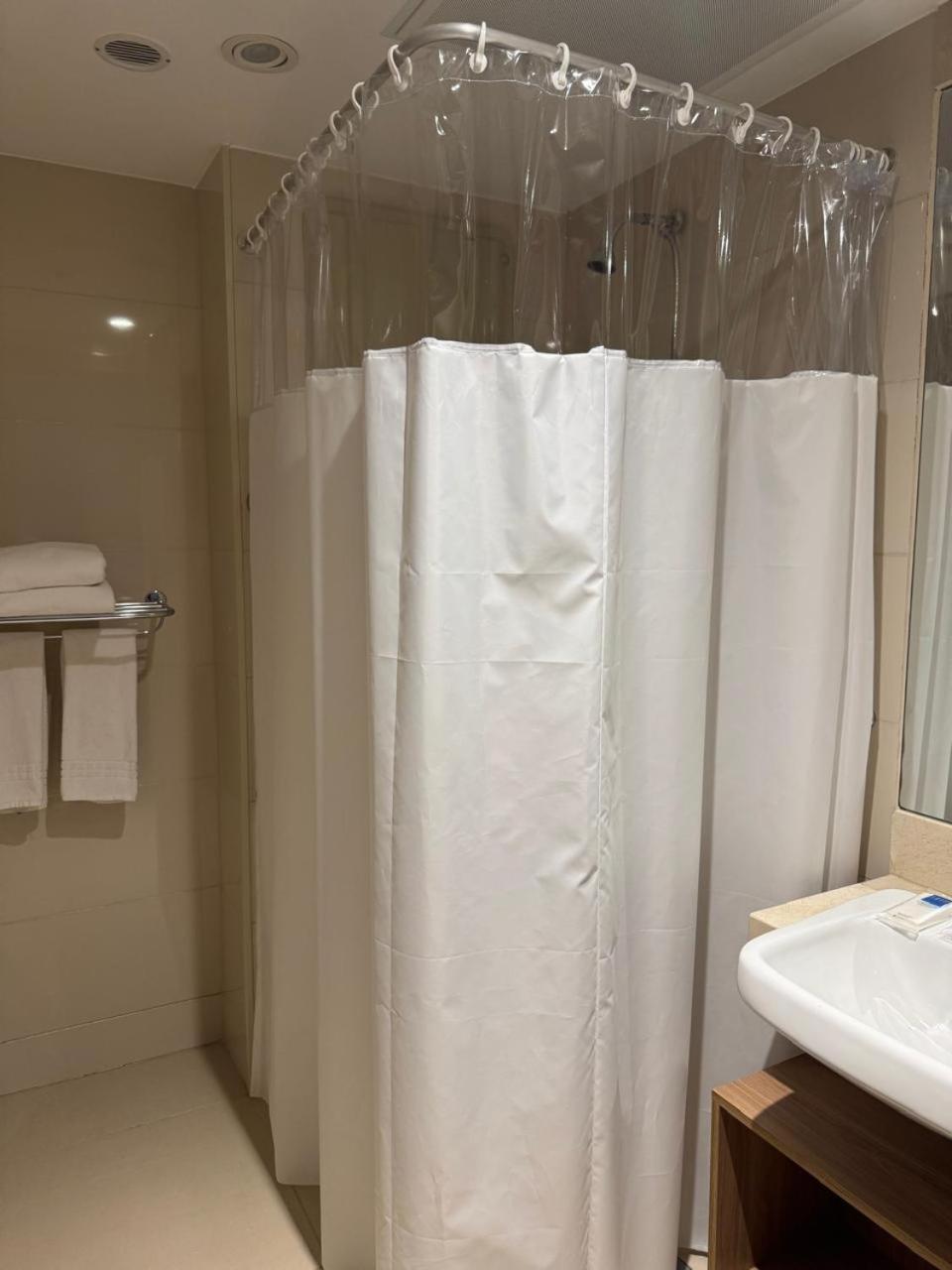 ホテル Tryp By Wyndham Brasilia Nacoes エクステリア 写真